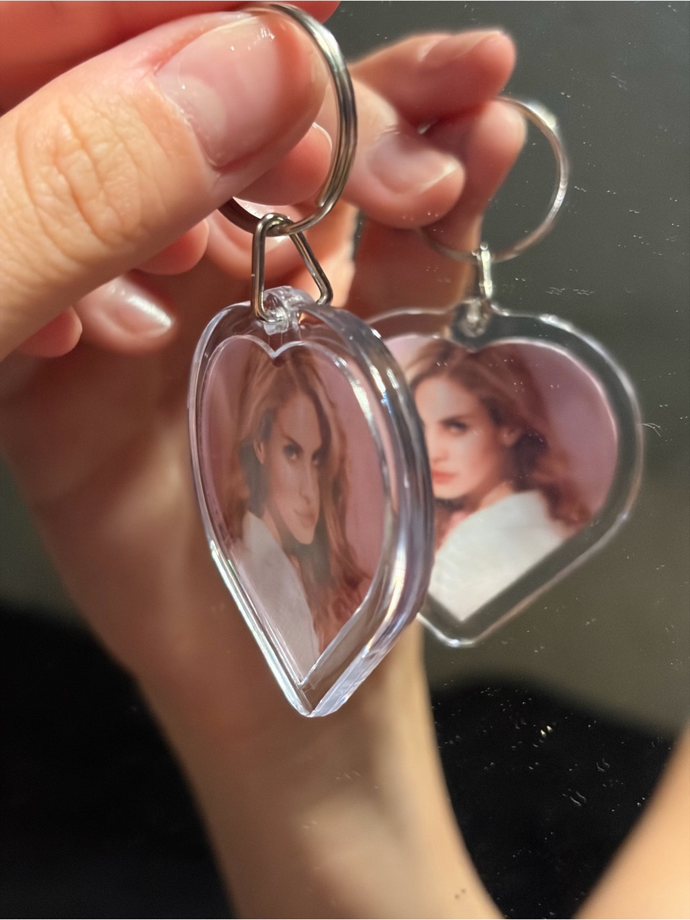 Lana Del Rey Keychain - Picture 3 of 3